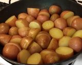 Petrezselymes újkrumpli recept fázis 3 fotója
