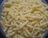 A picture of step 1 of Veggies pasta.