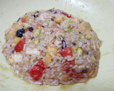 Foto del paso 3 de la receta: Arroz con frutas: aguacate, tomate, piña y pollo