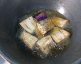 Foto langkah ke 2 dari resep Sambal Cumi Terong Pedas.