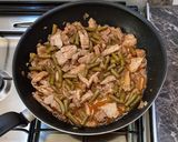 Tokány ceruzababbal és rizzsel recept fázis 3 fotója