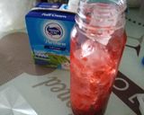 Foto langkah ke 4 dari resep Korean Strawberry Latte.
