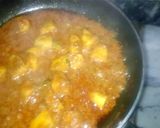 A picture of step 4 of Egg potato qorma.