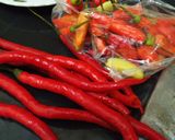 Foto langkah ke 1 dari resep Telor ceplok balado simple.