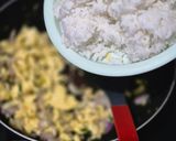 Foto langkah ke 4 dari resep Nasi Goreng Teri Daun Jeruk.