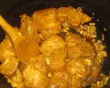 Foto del paso 4 de la receta: Fricasé de cerdo acompañado con yuca hervida