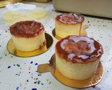 Foto del paso 13 de la receta: Cheesecake Japonés con piña, mora, dátiles y salsa de caramelo!