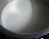 A picture of step 1 of Strawberry banana custard.