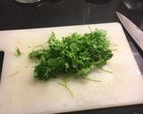 Hình bước làm 3 của món Salat măng tây củ thì là và quinoa