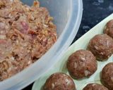A picture of step 1 of Gol Ghee Kebab.