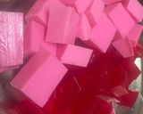 A picture of step 4 of Rose milk with rose jelly.