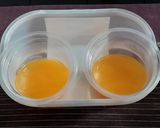 Foto langkah ke 3 dari resep Orange & Milky Matcha Pudding in Cup.