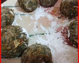 A picture of step 9 of Shaam savera - Paneer stuffed Spinach koftas.