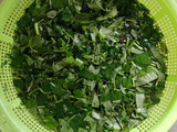 Tumis Pedas Daun Ubi-Kerang