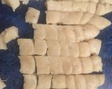 A picture of step 2 of Mini biscuits.