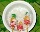 Foto langkah ke 3 dari resep Sate Singkong Pelangi.