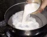 A picture of step 1 of Kachhe nariyal ke laddoo.