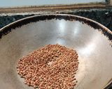 A picture of step 1 of Kollu chutney.