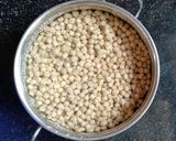 A picture of step 1 of Spicy Chickpeas with Rice Pot.