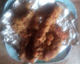 A picture of step 3 of Chicken with flour mix.