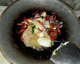 Foto langkah ke 4 dari resep Nasi Goreng Kentang.