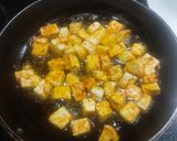 A picture of step 5 of Methi matar paneer.
