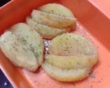 Foto langkah ke 3 dari resep Potato wedges dan kaki naga macaroni.