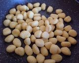 Foto del passaggio 4 della ricetta Gnocchi con crema di broccolo romanesco e chips di carote