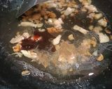 Foto langkah ke 3 dari resep Cah pakcoy ayam bawang.