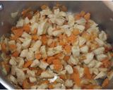 Tárkonyos csirkemell-raguleves recept fázis 1 fotója