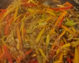 Foto del paso 1 de la receta: Ensalada Arcoíris de pollo