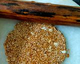 तिल की चिक्की (til ki chikki recipe in Hindi) रेसिपी चरण 3 फोटो