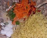 Foto langkah ke 1 dari resep Telur goreng mie.