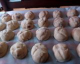Lilahagymás pogácsa recept fázis 6 fotója