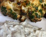 Karfiolsteak kecskesajtos joghurttal leöntve recept fázis 4 fotója