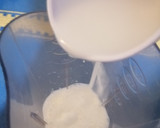 Foto del paso 2 de la receta: Panna cotta de coco con coulis de mandarina y mezcal