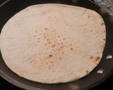 Foto del paso 5 de la receta: Fajitas de pollo y salchichas