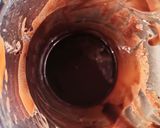 Foto del paso 3 de la receta: Pastel imposible (chocoflan)