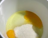 Foto langkah ke 1 dari resep Bolu susu irit telur tp rada bantet 😭.