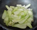 Foto del paso 2 de la receta Ensalada tibia de pak choi con salsa de soja
