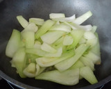 Foto del paso 2 de la receta: Ensalada tibia de pak choi con salsa de soja 
