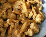 A picture of step 1 of Dry Tikka Gobhi-Aloo.