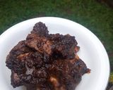 Foto langkah ke 6 dari resep Iga bakar lada hitam.