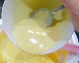 Hình bước làm 3 của món Bánh bông lan cupcake kem tươi