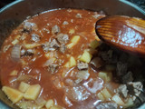 Salsa con carne y verduras