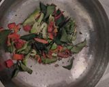 A picture of step 2 of Raw papaya chutney.