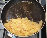 Une image de l'étape 4 de Tortilla de patatas authentique.