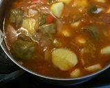 Foto del paso 5 de la receta Estofado de alcachofas con patatas y un poco de morcilla