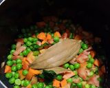 A picture of step 3 of Peas Pulao in pressure cooker.