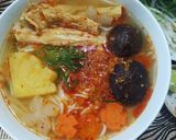 A picture of step 6 of Vegetarian Bún Huế.